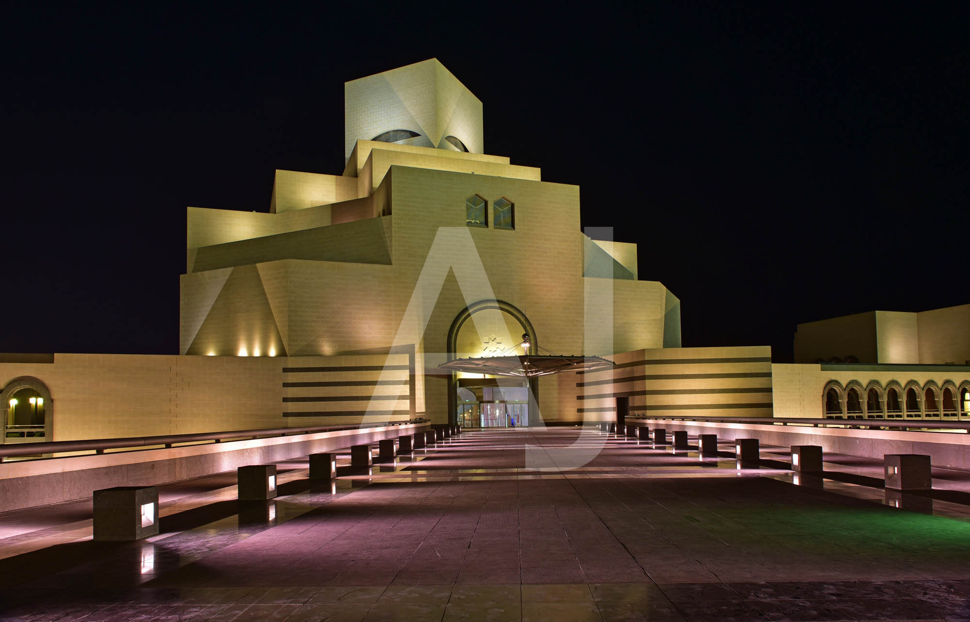 <i>Museum of Islamic Art, Doha (Qatar)<i>