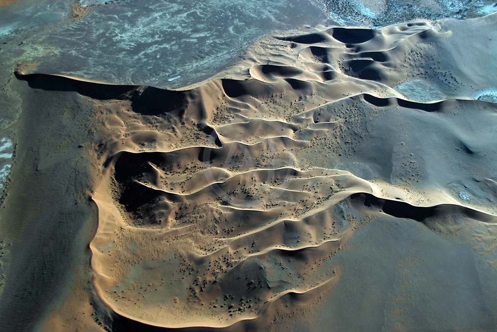 <i>Namib Desert (Namibia)<i>
