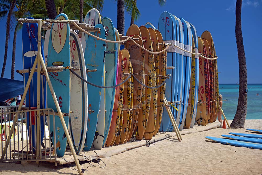 <i>Waikiki Beach, Hawaii (USA)<i>